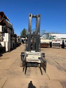 חם למכירה 3 טון doosan מלגזה משומש מכונת מכונת להרים 6 מ 'צבע מקורי doosan שני דיזל מלגזה עם מהדק שטוח - Product Image 4