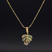 Collier pendentif feuille en acier titane plaqué or, accessoire de mode vintage avec chaîne à maillons pour femme, idéal comme cadeau d'anniversaire