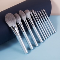 Kit de pinceaux de maquillage végétalien de qualité supérieure Starry Ocean Design avec des cheveux synthétiques gris