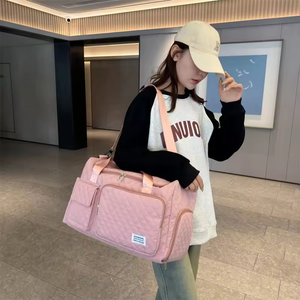 Bolsa de Viaje Oxford Ligera y Portátil Personalizada de Fábrica con Múltiples Bolsillos y Compartimento Impermeable para Zapatos con Cierre - Product Image 4