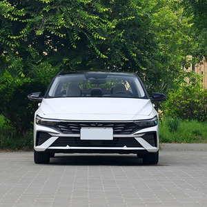 Hyundai Elantra LUX 2023 Abordable, Quasi-Neuf, Prix Compétitif, Grande Valeur, Faible Entretien - Product Image 2