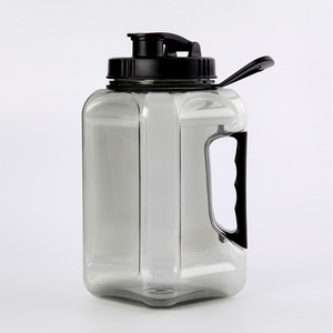 Botella de agua de 2,4 litros, hervidor de agua portátil para hacer ejercicio al aire libre, sin BPA, con mango, vaso para beber directamente - Product Image 2