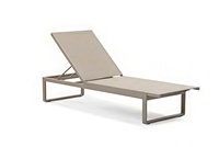 Ensemble de chaise longue et table basse en tissu Teslin moderne et durable pour piscine et meubles d'extérieur, pour villa, cour, parc