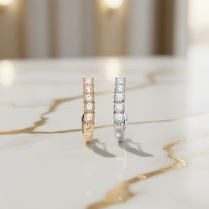 Orecchini a Cerchio Tiffany & Co. con Diamanti, 15mm, Oro Bianco, Diamanti Naturali Taglio Brillante Rotondo, Stile Classico per Uso Quotidiano Femminile - Product Image 2