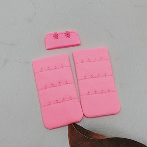 Extensor de sujetador rosa con cierre de gancho y ojal, tira de cierre para ropa interior con 3 filas de ganchos, cinta de gancho y ojal para sujetador - Product Image 6