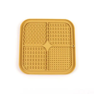 Nuevo diseño personalizado multifunción calmante alimentador lento estera para lamer y masaje de baño silicona mascota perro lamer almohadilla montado en la pared estera para lamer - Product Image 6