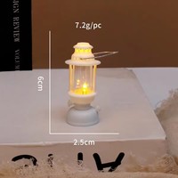 Petite lampe à pétrole miniature, veilleuse, modèle miniature pour maison de poupée, lampe à pétrole rétro LED