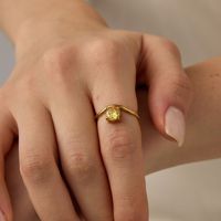 Bague en acier inoxydable plaqué or 18 carats de haute qualité, luxe léger, zircon coloré, éternité fine, empilable, tendance, pour femmes