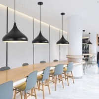 Lustre moderne LED multicolore créatif et simple de style nordique pour la maison, café, bar, lampe en fer avec support E27