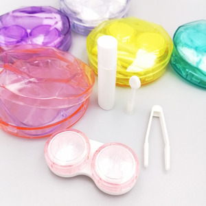 Étui à lentilles de contact transparent, compact et portable, petit et élégant, avec double compartiment à ouverture par pression, sans couvercle rotatif. - Product Image 2