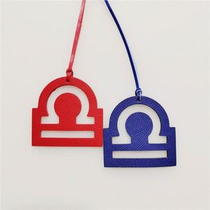 Breloque de sac en cuir PU fait main avec symbole du Zodiaque Libra, design créatif, pendentif astrologique multicolore, cadeaux pour sac à main et clés de voiture - Product Image 3