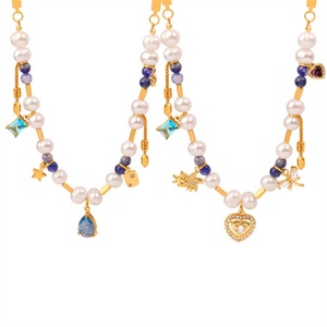 Collier ras du cou étanche en acier inoxydable doré avec perles, breloques en pierre naturelle unique et perles d'eau douce - Product Image 1
