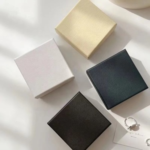 Coffret de luxe écologique pour bijoux, en carton personnalisé avec impression de logo, pour présentation de bijoux - Product Image 2