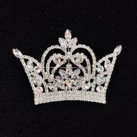 Broche de couronne de concours de beauté en strass