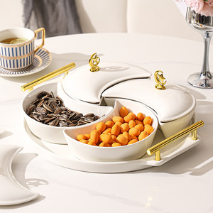 Plat à collation et assiette à fruits moderne de style crème luxe léger pour salon, avec verre lune et assiette décorative pour la maison - Product Image 3