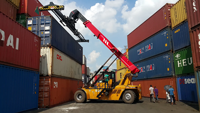 Grue portuaire robuste de 45 tonnes SRSC45H2 pour conteneurs de 20 pieds/40 pieds avec épandeur automatique