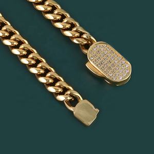 Pulseras de Cadena Cubana Miami de Acero Inoxidable con Baño de Oro PVD de 18K, Estilo Hip Hop, con Cierre de Botón y Circonitas Iced Out - Product Image 2