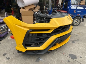 Gebrauchte Original-Frontstoßstange komplett für Lamborghini <span class=keywords><strong>Urus</strong></span> 2018-2022 mit Kühlerfront und komplettem Frontstoßfänger. - Product Image 3