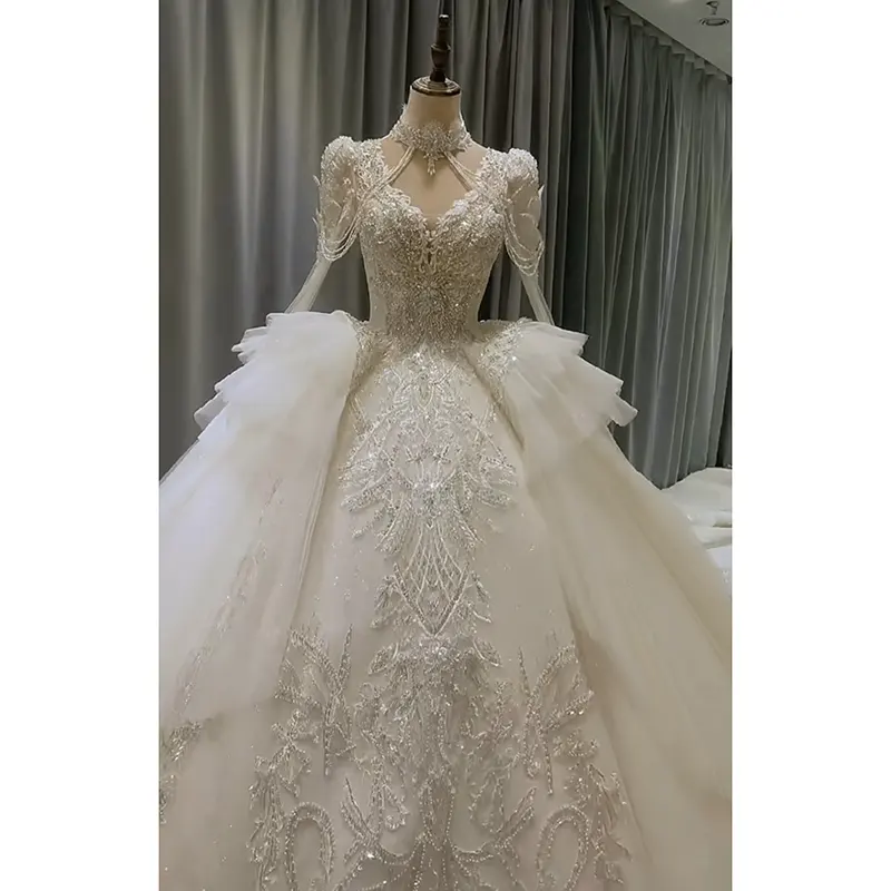 wholesale Long sleeve Wedding dress for Winter 2022 new French bridal luxury Vintage classic big train wedding dress