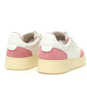 รองเท้าผ้าใบดีไซน์เนอร์คุณภาพสูง แฟชั่นสำหรับผู้ชายและผู้หญิง สไตล์บาสเก็ตบอล ระบายอากาศได้ดี พื้นผิวตาข่าย คลาสสิก สวมใส่สบาย เหมาะสำหรับเล่นกีฬา - Product Image 2