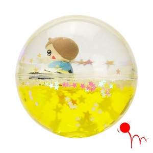 Balle rebondissante 60MM/6CM en TPU, motif dessin animé fantaisie, avec liquide scintillant, paillettes, sable de neige, sequins flottants et bulles d'huile/eau effet lave - Product Image 1