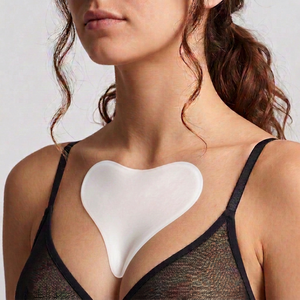 Patchs anti-rides en silicone réutilisables avec logo personnalisé, non absorbants, pour le décolleté - Product Image 1