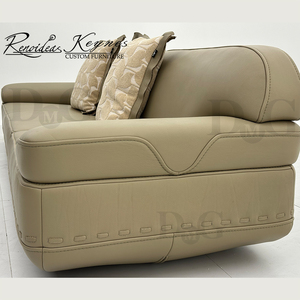Juego de Sofás Renoidcas Keynes Chesterfield Moderno de 3 Plazas en Cuero Genuino con Brazos Curvos y Respaldo Firme para Sala de Estar de Apartamento - Product Image 4