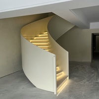 Fabricant d'escaliers de Shanghai : Escalier de villa à double poutre avec main courante latérale en acier inoxydable 304, type pilier rotatif à arc