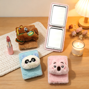 Specchietto Compatto Personalizzato con LOGO, Divertente Panda Cartoon in Peluche, Pieghevole, Doppio Lato, Morbido, Portatile, da Viaggio, Specchio Cosmetico per Ragazze, Idea Regalo - Product Image 1