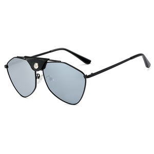 MS 1929 nuovi <span class=keywords><strong>occhiali</strong></span> <span class=keywords><strong>da</strong></span> <span class=keywords><strong>sole</strong></span> polarizzati <span class=keywords><strong>da</strong></span> <span class=keywords><strong>donna</strong></span> con struttura in <span class=keywords><strong>metallo</strong></span> poligono Logo OEM personalizzato - Product Image 5