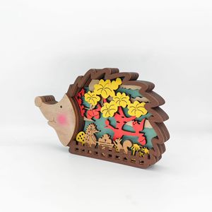 Uionen Nuevas Artesanías de Animales Tallados en Madera, Decoraciones de Escritorio para el Hogar con Animales del Bosque, Adornos de Erizo Tallados en Madera - Product Image 3