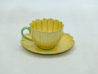 Ensemble tasse à thé et soucoupe en céramique côtelée en forme de fleur, design brillant multicolore pour le thé et le thé de l'après-midi