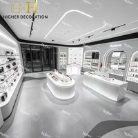 Présentoir cosmétique artistique incurvé, meuble de maquillage esthétique, vitrine ondulée sur pied, présentoir de cosmétiques
