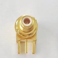 Connecteur coaxial RF 50 ohms SMC mâle (prise) à angle droit pour montage sur circuit imprimé