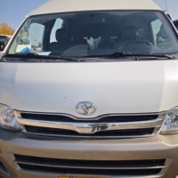 Bus d'occasion Toyota Hiace, moteur diesel, transmission automatique, 13 places, 10 places, mini-bus en vente