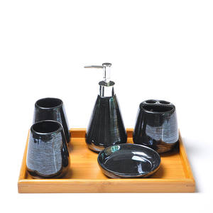 Jia Shun Hotel <span class=keywords><strong>Bagno</strong></span> di Prodotto Eco-Friendly Lucido Arancione Cina <span class=keywords><strong>Accessori</strong></span> per Il <span class=keywords><strong>Bagno</strong></span> <span class=keywords><strong>Set</strong></span> con Vassoio di Legno - Product Image 4