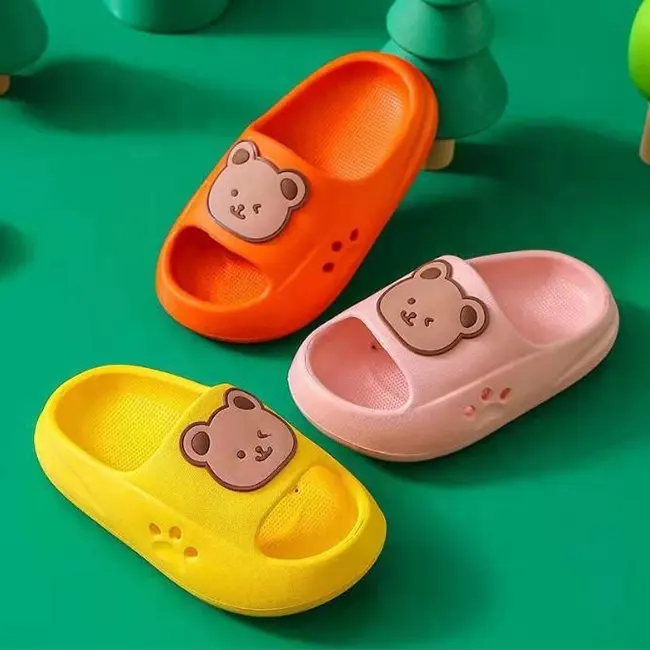Summer children's Open Toe beach slippers cute cartoon bear boys and girls home soft sole non-slip sandals Flip Flops