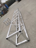 Présentoirs en treillis d'aluminium personnalisables 20 x 20 pour salons professionnels, tubes carrés