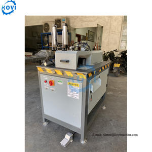 <span class=keywords><strong>Professionnel</strong></span> 45 °   Machine de dé<span class=keywords><strong>coupe</strong></span> d'aluminium entièrement automatique de précision 45 °   Machine de dé<span class=keywords><strong>coupe</strong></span> de profilés en aluminium pour portes et fenêtres - Product Image 3