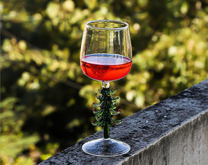 Copas de vino altas de árbol de <span class=keywords><strong>Navidad</strong></span> simples y creativas al por mayor, Copas de cristal de pareja de dibujos animados simples - Product Image 3