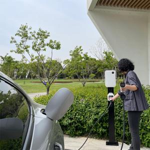 Vente en gros d'usine 7.2kW 32A <span class=keywords><strong>Type</strong></span> <span class=keywords><strong>2</strong></span> Station de charge pour voiture électrique IP66 IK10 <span class=keywords><strong>Mode</strong></span> <span class=keywords><strong>3</strong></span> <span class=keywords><strong>Wallbox</strong></span> - Product Image 4