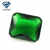 Vente en gros de pierres précieuses en verre cristal K9 de couleur vert émeraude, taille riche, forme taillée à facettes, pierres en vrac, pierres synthétiques en verre émeraude verte