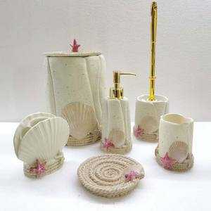 Set di Accessori da Bagno di Lusso in Resina con Motivo Bambù, 6 Pezzi, Kit Completo per Doccia e Lavabo, Arredo Bagno per Hotel e Casa - Product Image 2