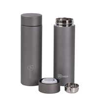 Fabrication Bouteille d'eau de sport en titane en métal de 400ml pour le camping en plein air avec infuseur à thé