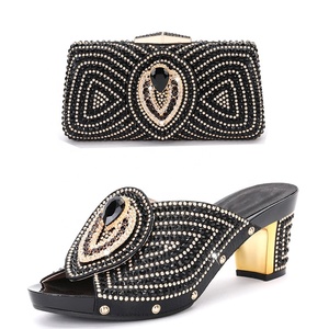 Set di <span class=keywords><strong>Scarpe</strong></span> <span class=keywords><strong>e</strong></span> Borse da Donna per Banchetti <span class=keywords><strong>e</strong></span> Matrimoni, Taglia Grande, Lussuose, con Tacco Grosso <span class=keywords><strong>e</strong></span> Strass, Punta Affusolata - Product Image 6