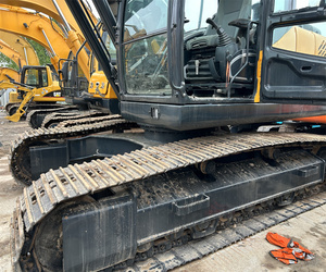 Hyundai 220LC-9S 22tonnes CLG926E Pelle sur chenilles 26tonnes liugong d'occasion 26 t CLG922e CLG925E CLG933E CLG936E pelle - Product Image 3