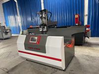 Machine de perçage et de fraisage CNC 3 axes Ouxin pour profilés en aluminium, PVC et UPVC, 4 kW, pour la fabrication industrielle de fenêtres et de portes