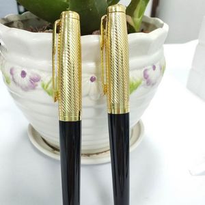 Stylo bille en métal haut de gamme pour les affaires de luxe et la promotion de cadeaux avec gravure de logo personnalisée Encre bleue/noire - Product Image 3