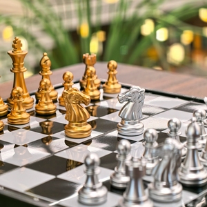 <span class=keywords><strong>Jeu</strong></span> <span class=keywords><strong>d</strong></span>'échecs magnétique professionnel en plastique or et argent avec plateau pliable de 25 cm/32 cm, durable, luxueux, portable, <span class=keywords><strong>jeu</strong></span> de voyage GS152521 - Product Image 2