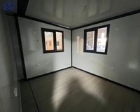 Maison conteneur préfabriquée extensible de 40 pieds (72 m²) pour bureau de chantier, dortoir ou salle de réunion, avec 7 chambres, 2 salles de bain et salon